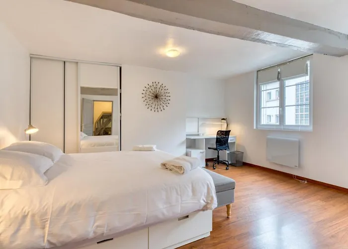 Apartment Daisy Un Pres De La Place Du Vieux Marche *